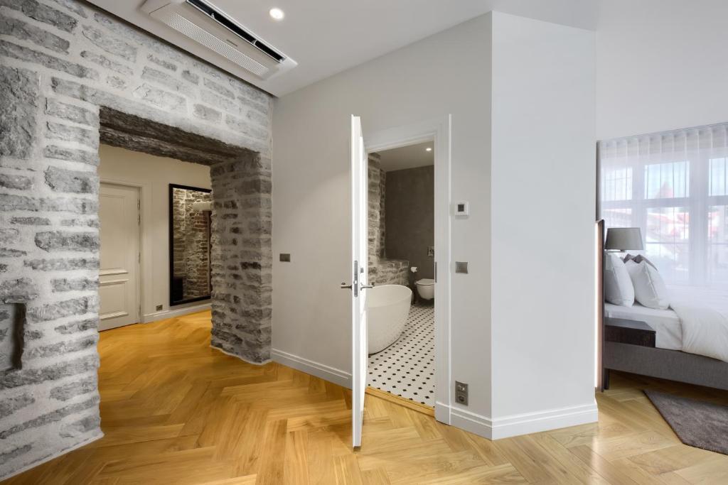 Nunne Boutique Hotel Tallinn Exterior photo
